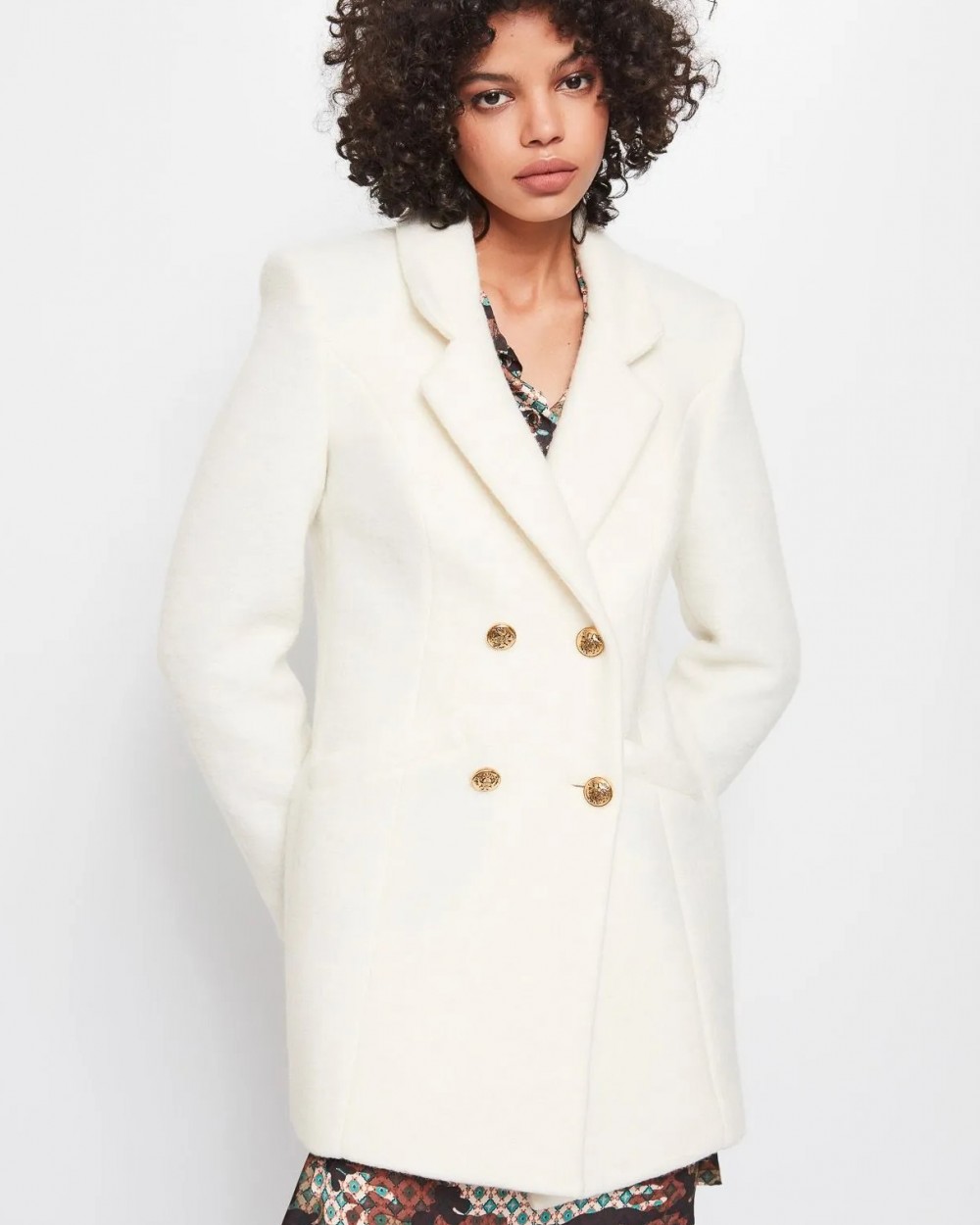 Haina Gaudi Alba Compozitie Lana Haina Gaudi Alba Compozitie Lana