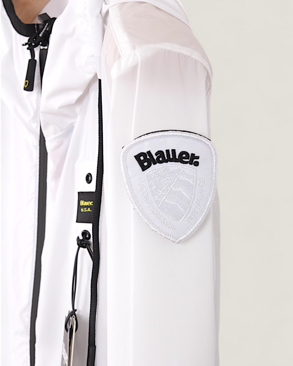 Geaca Blauer Dama Impermeabila cu Gluga Alba