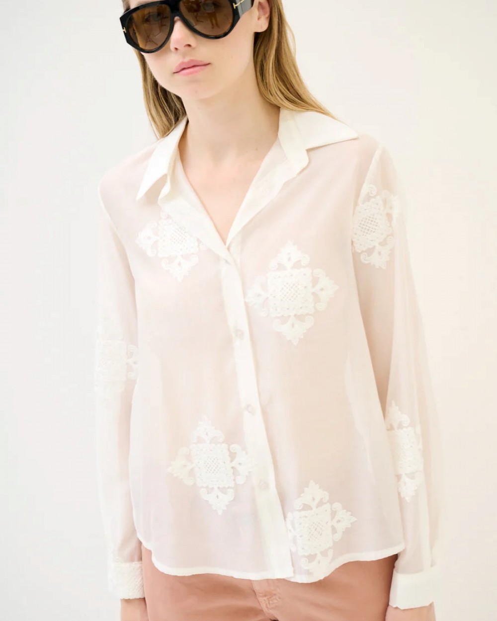 Camasa alba vaporoasa cu broderie