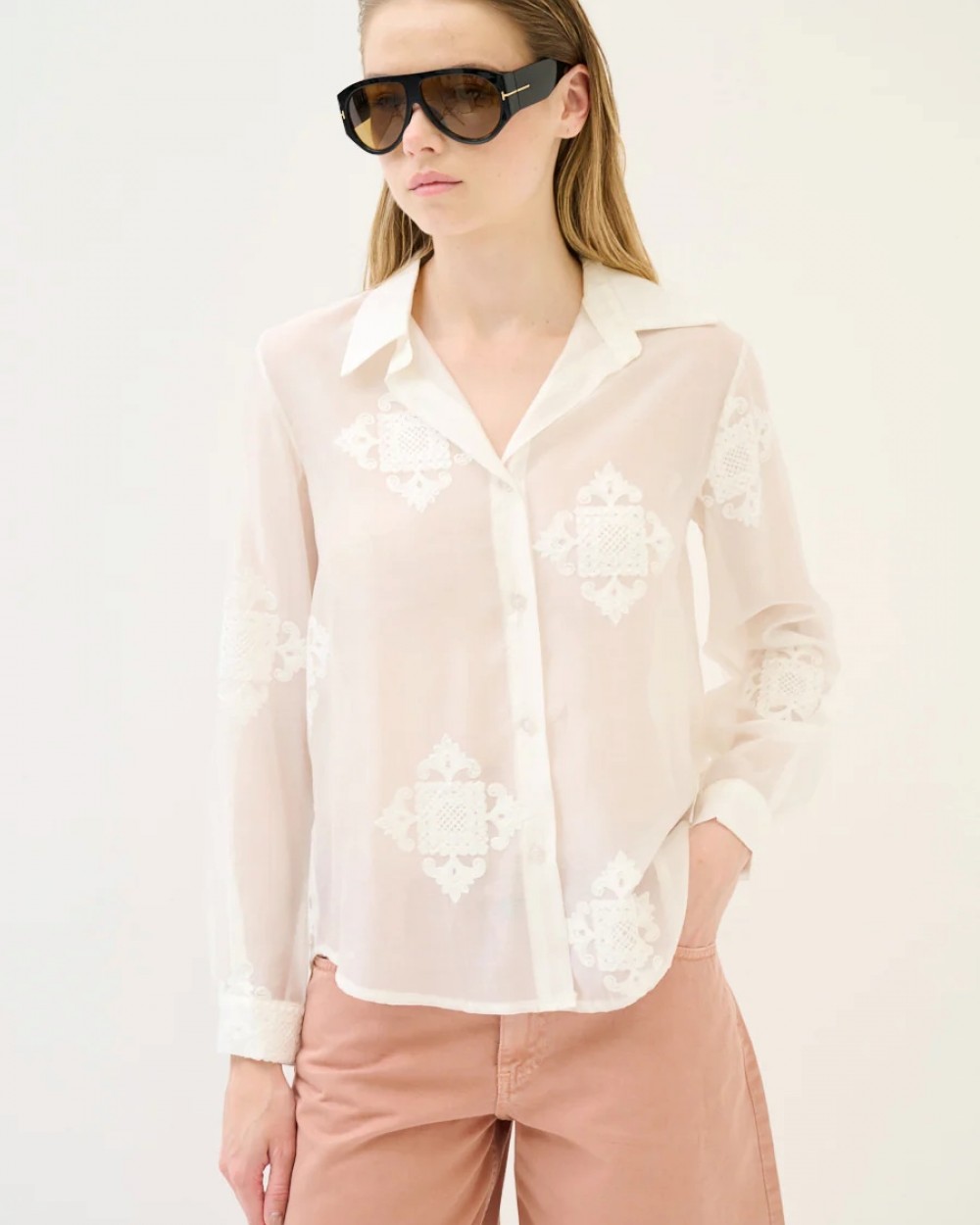Camasa alba vaporoasa cu broderie