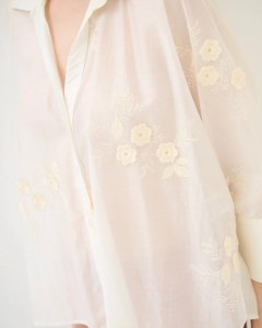 Camasa lyocell alba cu broderie flori in relief