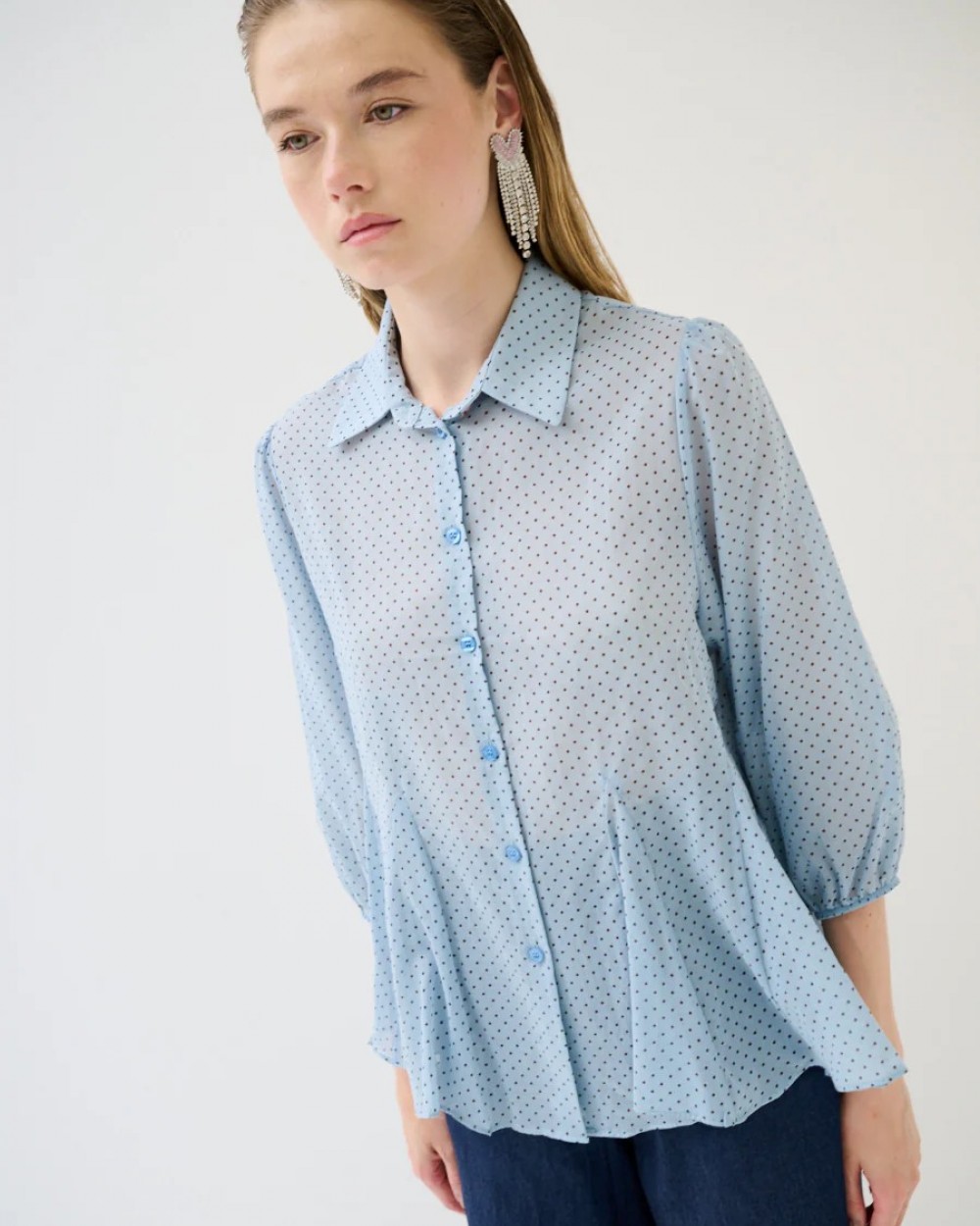 Camasa vaporoasa bleu ciel cu buline 
