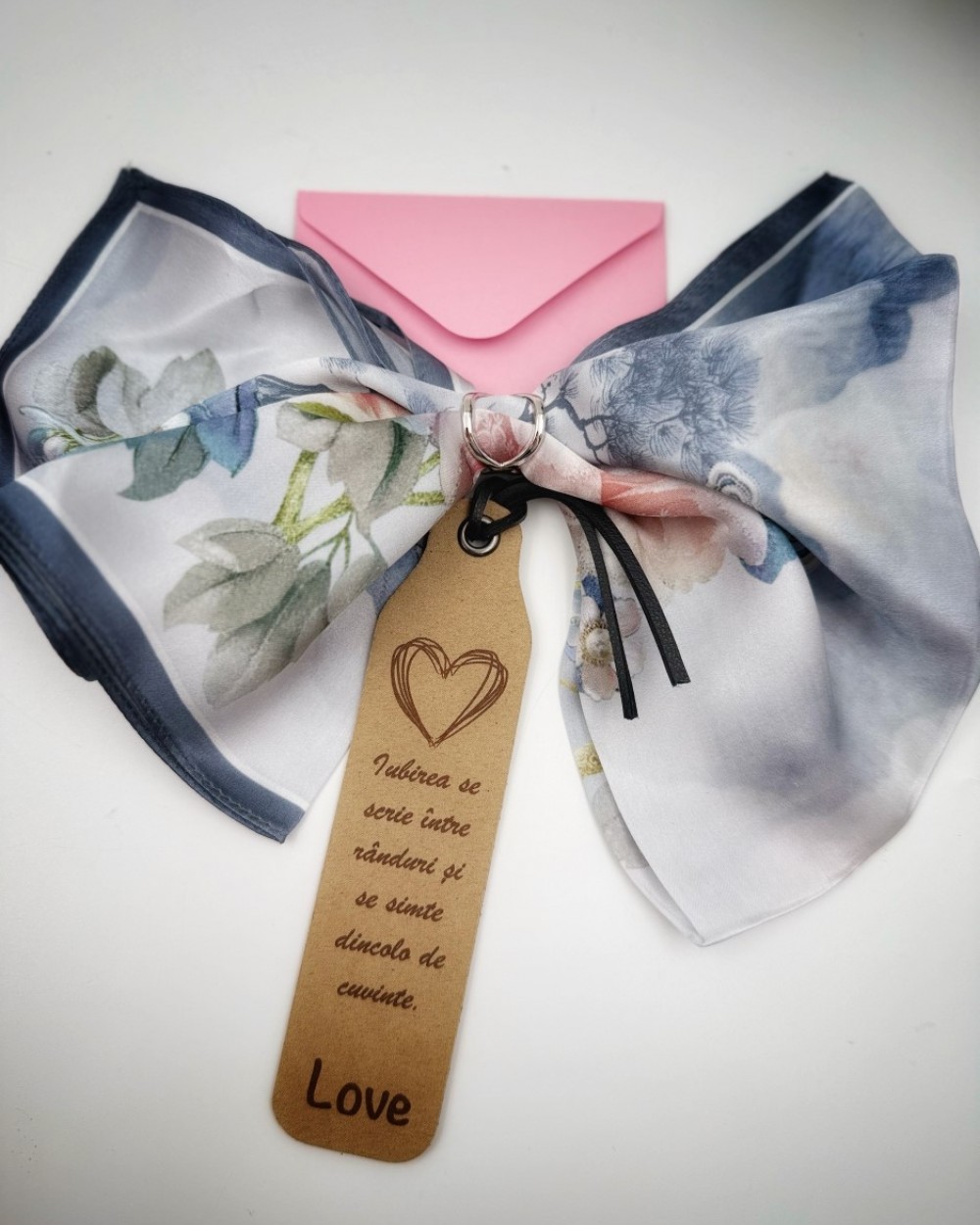 Set esarfa Jardin Artistique: esarfa matase, inel esarfa, felicitare, semn de carte piele