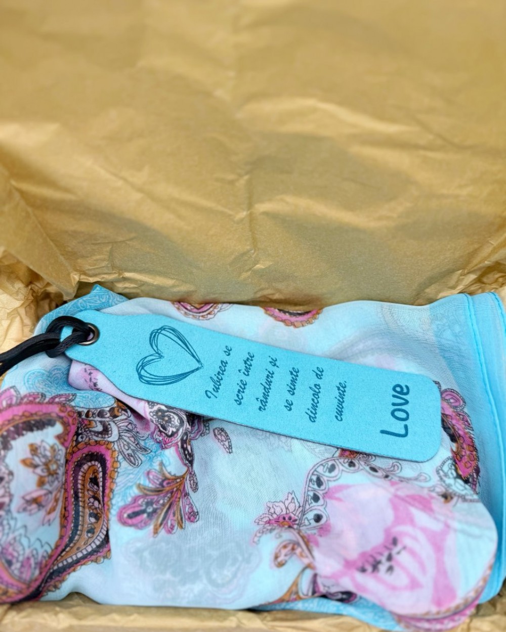 Set esarfa Pure Ciel: esarfa si semn de carte piele