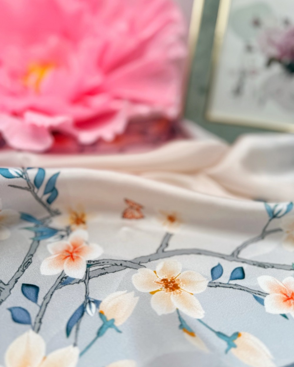 Set esarfa Adiere de Cireș : esarfa matase, butoni camasa perle