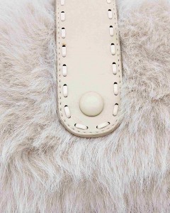 Geanta eleganta blanita alba accesorii aurii