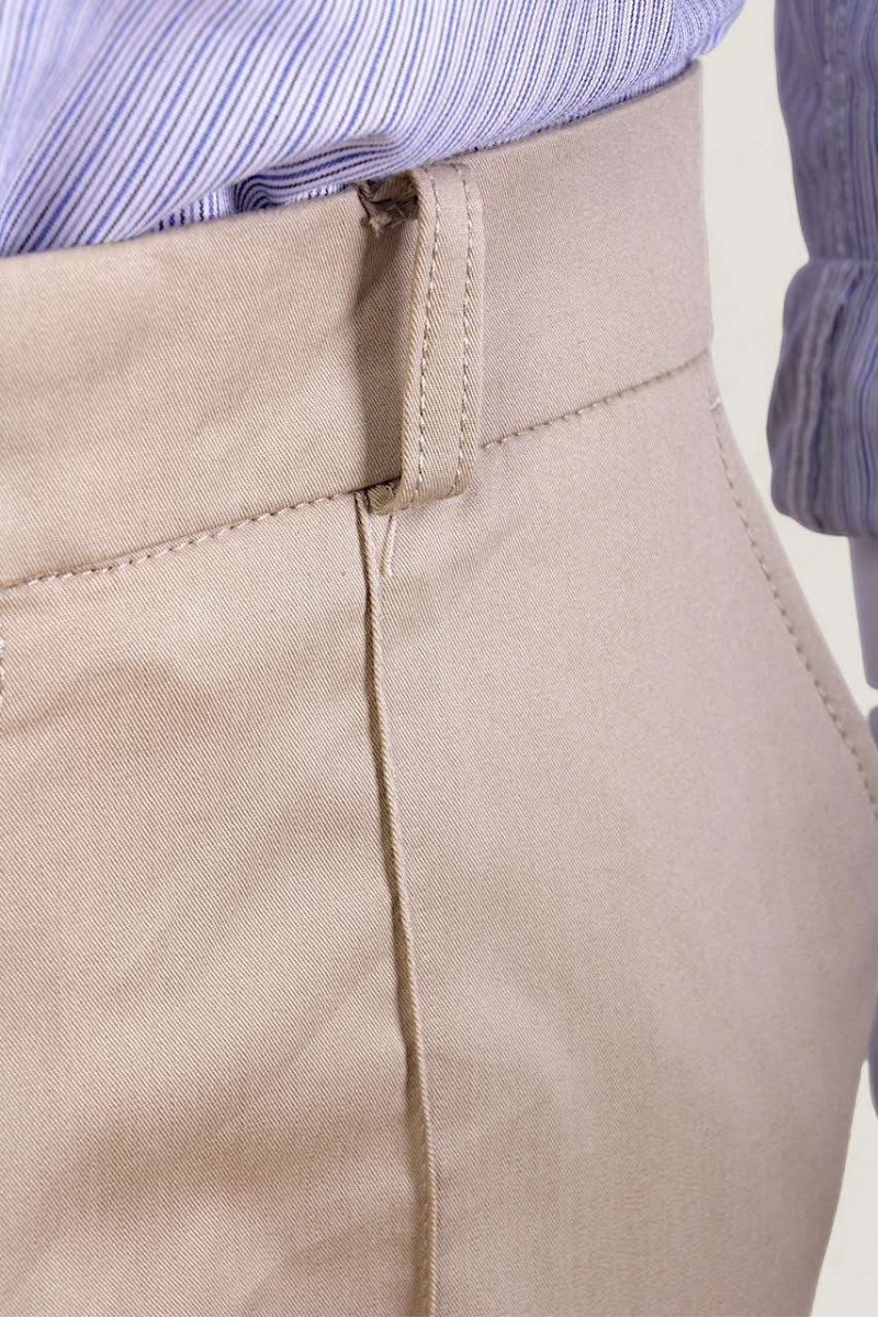Pantaloni Barbati Bej Confort Fit Subtiri Slim Fit La Figura Pantaloni Barbati Bej Confort Fit Subtiri Slim Fit La Figura