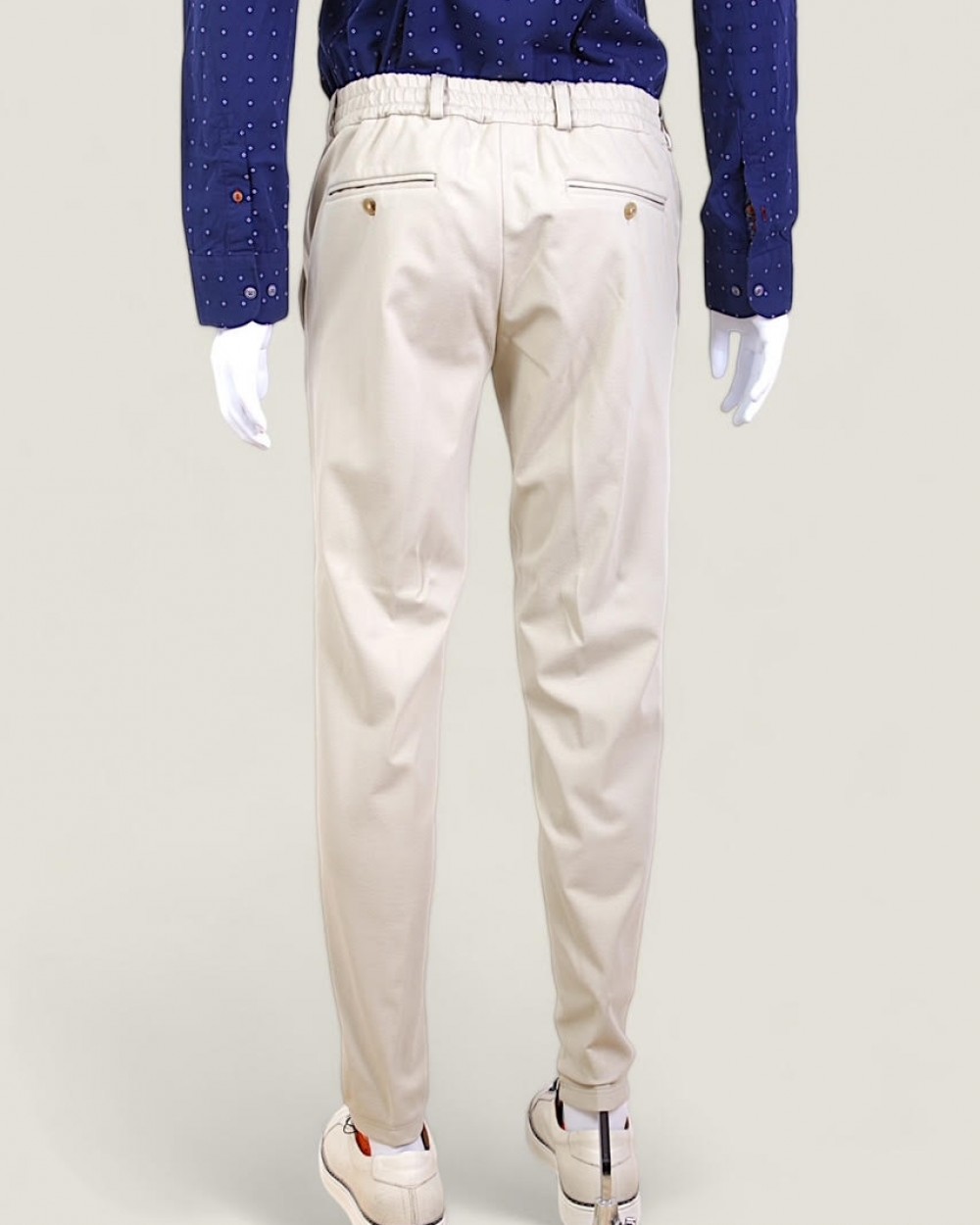 Pantaloni Barbati Bej Confort Fit cu Elastic In Talie Slim Fit La Figura Pantaloni Barbati Bej Confort Fit cu Elastic In Talie Slim Fit La Figura