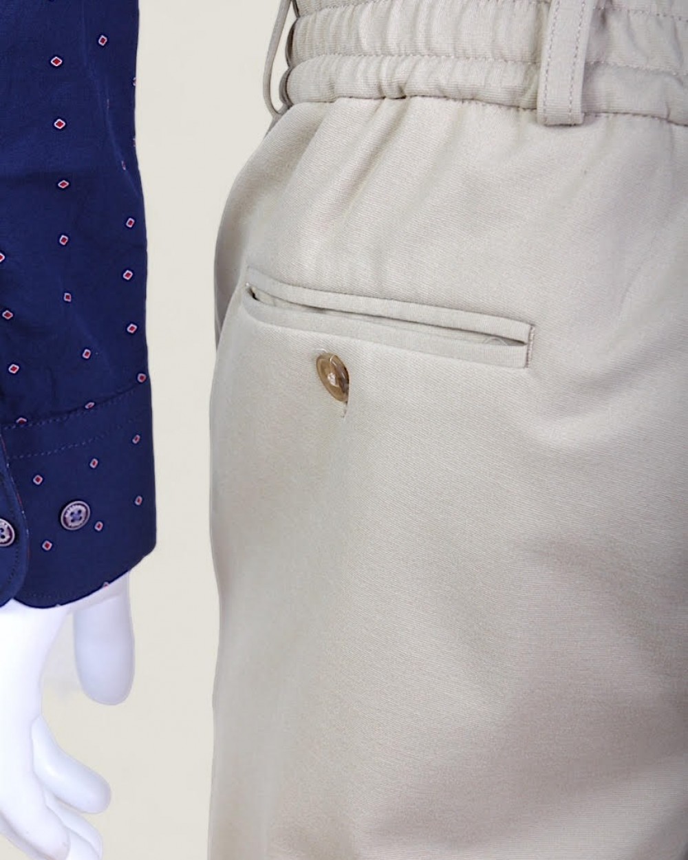 Pantaloni Barbati Bej Confort Fit cu Elastic In Talie Slim Fit La Figura Pantaloni Barbati Bej Confort Fit cu Elastic In Talie Slim Fit La Figura