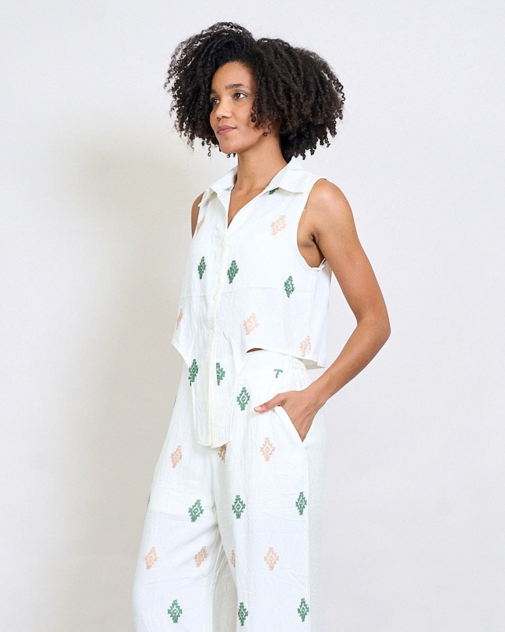 Set alb top si pantaloni din bumbac cu broderie